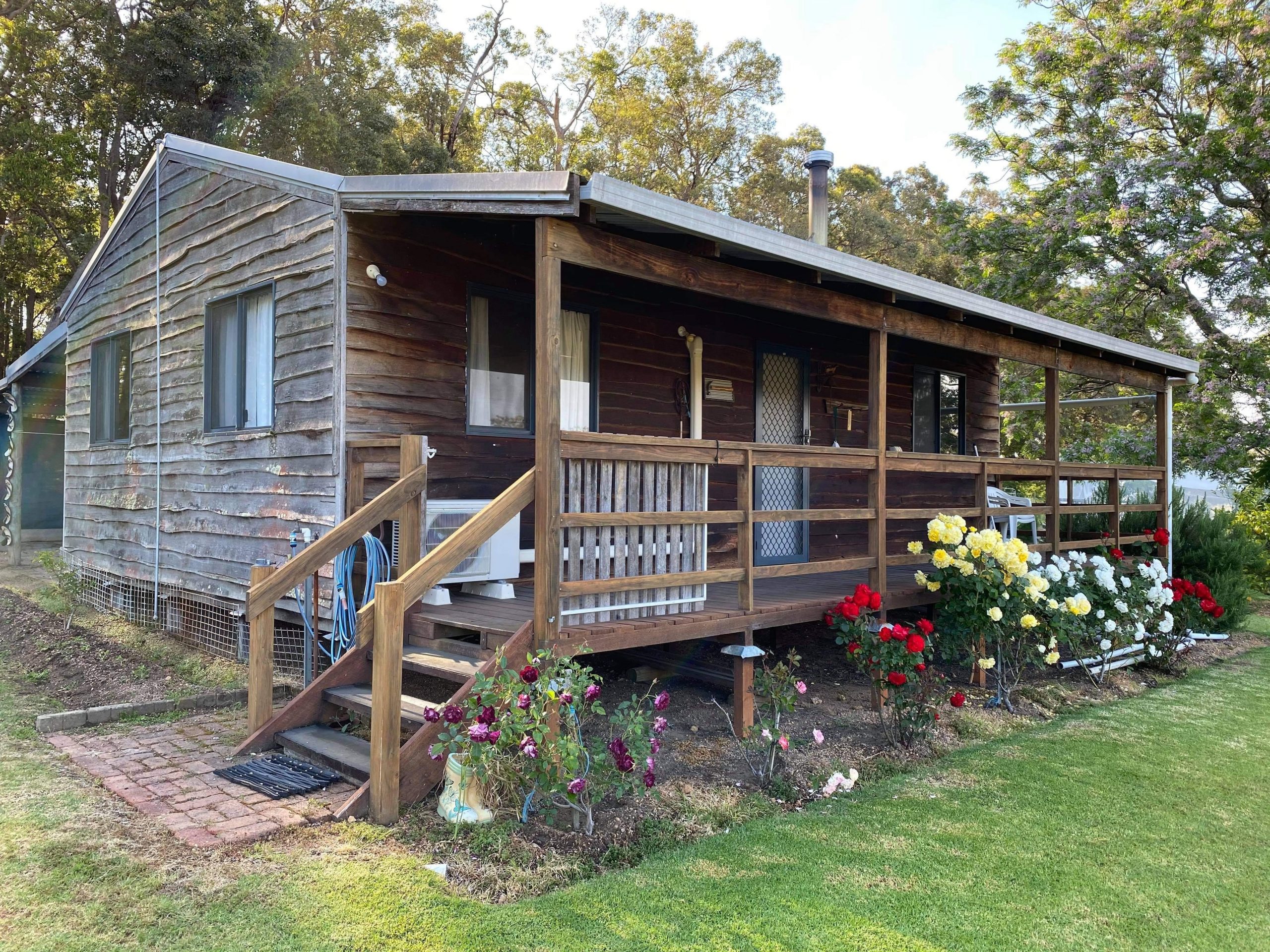 Charming Country Escape at Gumnut Cottage in Dwellingup