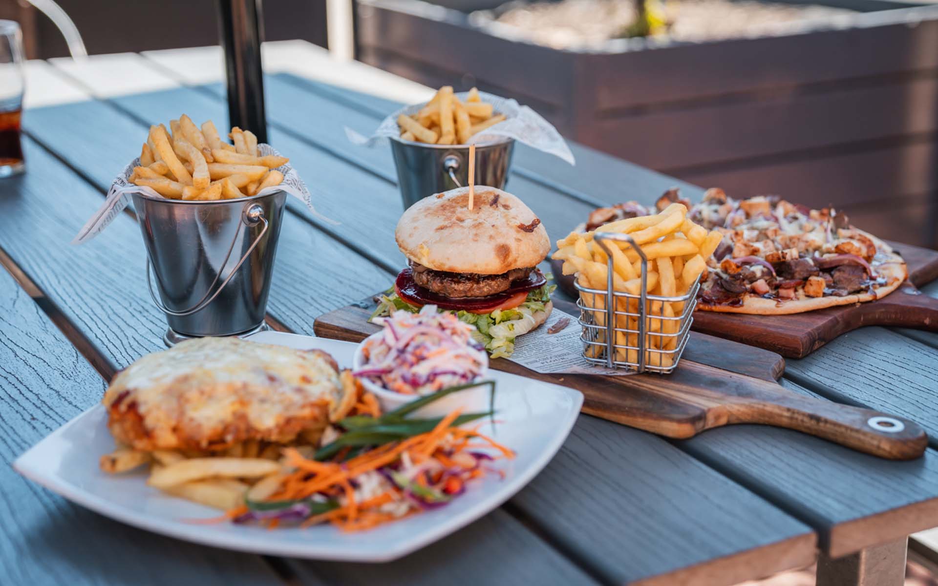 Meals at Dwellingup Pub and Hotel